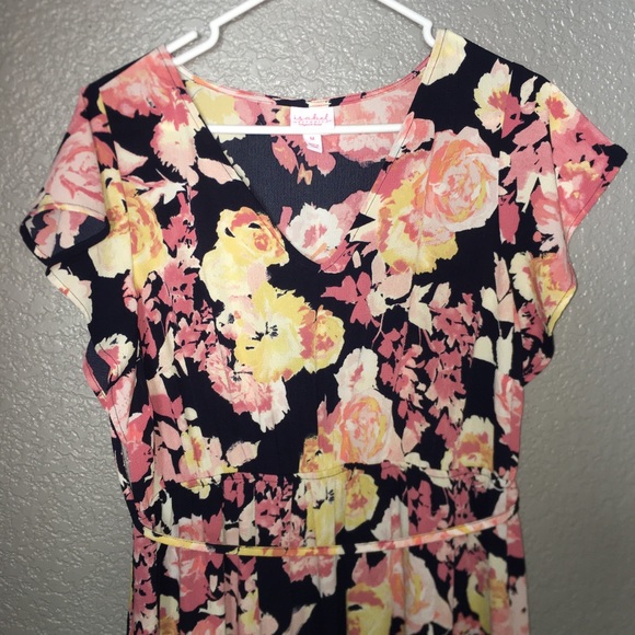 Maternity Dress - Picture 3 of 5